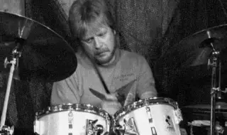 ABBA drummer dies 