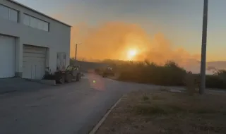 Овладяха пожара в депото край Габрово, запръстяват