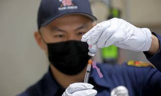 Ускорете ваксинацията или спират доставките