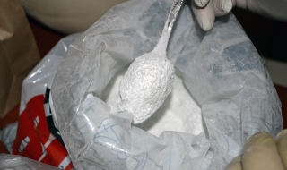 Килограм амфетамини в Opel Vectra