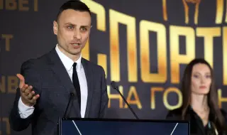 Хванаха Димитър Бербатов с мощен звяр и в нарушение, отнесе глоба
