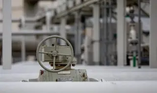 Украйна отложи възобновяването на доставките на петрол за Словакия до 24 февруари