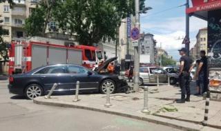 Тежка катастрофа в центъра на София, има пострадали