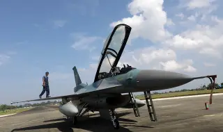 Combat training! Training of Ukrainian pilots to operate F-16 fighters began in Romania 