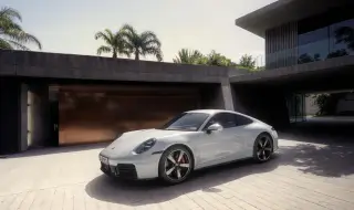 Porsche представи новата Carrera S, но без опция за механична трансмисия