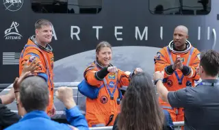 Капсулата "Орион" от мисията „Артемис 2“ се връща обратно към Земята