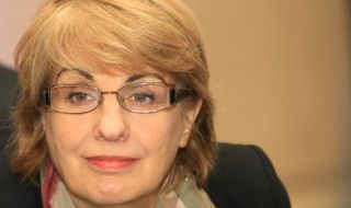 Юлиана Николова: Габриел сама си подаде оставката, но шансовете й за премиер избледняват