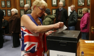 Фолклендските острови остават британски