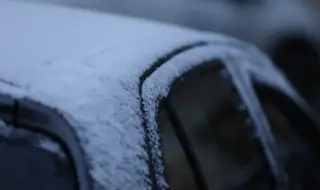 Шофьорите да внимават за черен лед