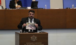 Атанас Зафиров: Министър Тагарев не е в състояние да реши нито един проблем на въоръжените сили