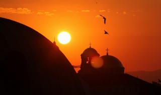 Истинска пролет! Термометърът скача до 22°