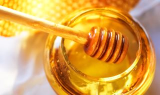 Бързи методи да разпознаем дали сме купили фалшив мед