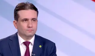 Божидар Божанов: Борисов така си представя управлението – вдигане на телефона и "тоя ми се обади, оня каза и аз дадох"