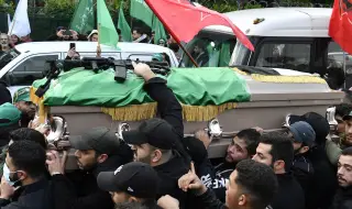 Палестинци и ливанци скандираха "Свобода за Палестина" на погребението на заместник-лидера на Хамас