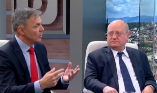 Бивши просветни министри искат е-матура на няколко дати