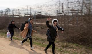 Турция: Бежанците сега са проблем на Европа
