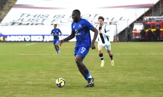 Мустафа Сангаре започна възстановяване след успешна операция на коляното