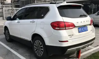 Шофьор не успя да спре кола, която се движи със 115 км/ч в продължение на четири часа