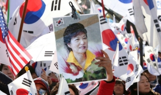Импийчмънт, протести и загинали в Южна Корея