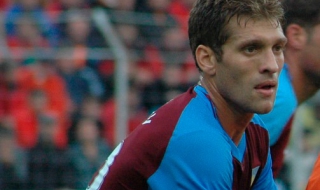 Нищят трансфер на Стилиян Петров в съда