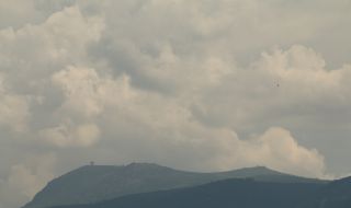 Слънчево преди обяд, заоблачаване от югозапад