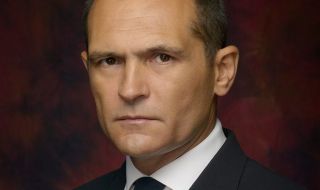 Божков атакува пред съда "черния списък" по "Магнитски"