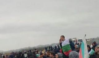 Полицията свали каските в Свиленград! Сълзи в очите на мъжете и от двете страни (СНИМКИ)