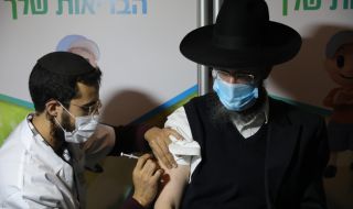 Израел вече ваксинира над 3 млн. души