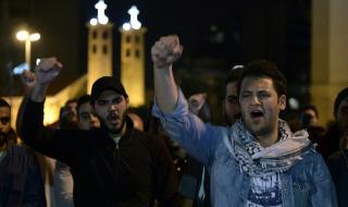 Нощ на сблъсъци и насилие в размирен Ливан (СНИМКИ)