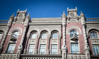 Украйна ще изплаща външни дългове до 2061 година