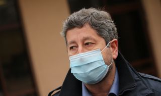 Христо Иванов призова Борисов да спре с лъжите и популизма