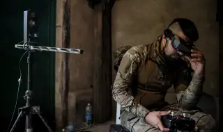 Украйна съобщава за удар по военна база в Крим