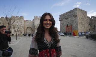 "Мис Вселена" призова да не се политизира конкурсът за красота в Израел