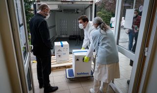 Словакия получи от Франция 15 000 ваксини