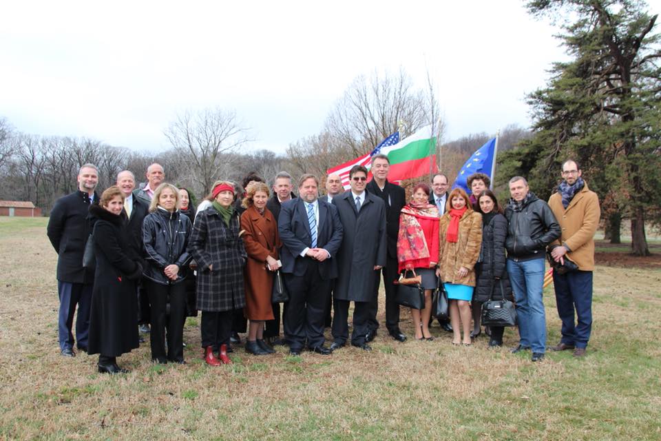 България засади дъб във Вашингтон