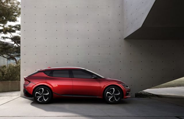 Новата електрическа Kia изненада с ускорение, като на Tesla и Porsche
