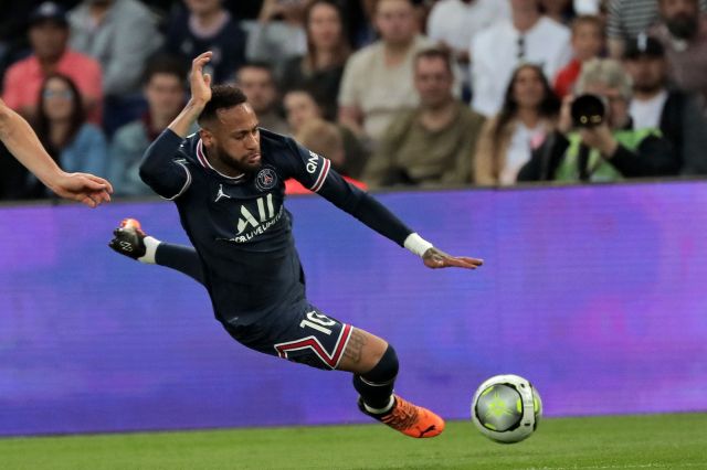  ПСЖ с трето следващо тъждество, Троа стигна до равенството след два гола пасив 