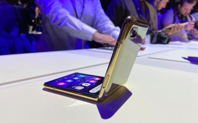 OLED екрани от Samsung за iPhone и Huawei