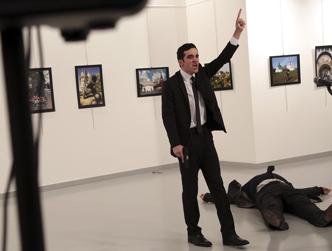 Убийството на руския посланик в Турция (снимки)