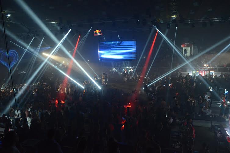 Fun Factory нажежи Зимния дворец