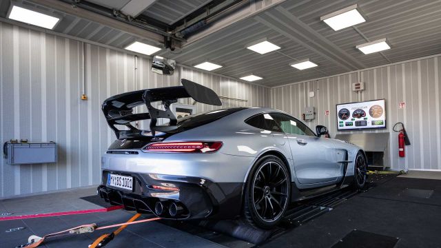 Над 1000 конски сили за AMG GT Black Series