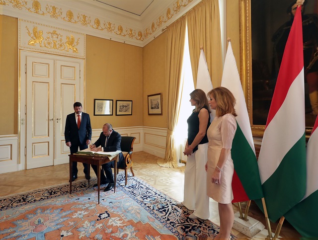 Румен Радев: Много е важно Унгария и България да помогнат новият ЕП да има високи амбиции