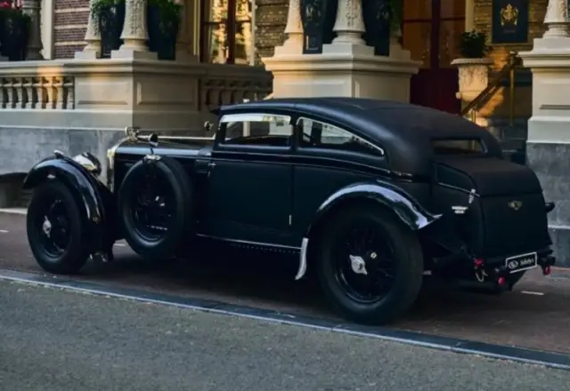 Фалшиво Bentley от 1930-а на цената на голям апартамент
