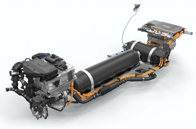 BMW стартира производството на водородни клетки за iX5