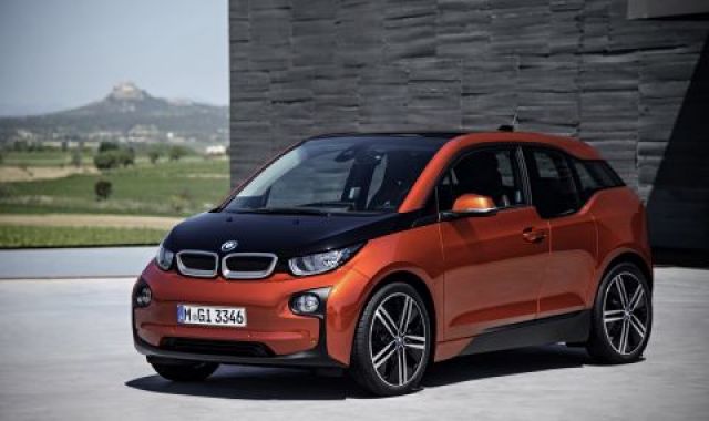 BMW се отказва от най-популярната си „електричка“