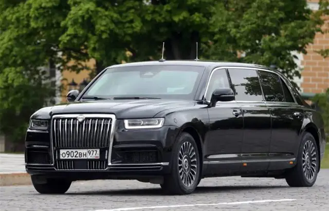 Новата лимузина на Путин започва да се продава свободно в Русия