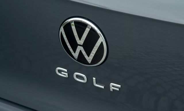 Традиционният Golf се превръща в евтин електрически модел след 2 години