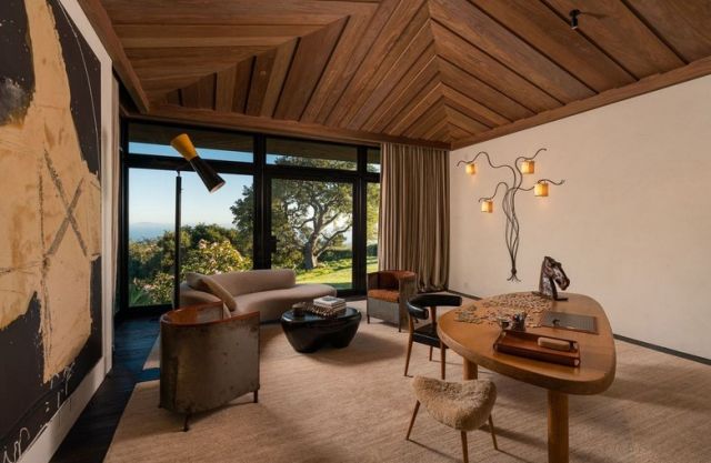  Супер звезда завоюва 6 млн. USD от парцела си (СНИМКИ) 