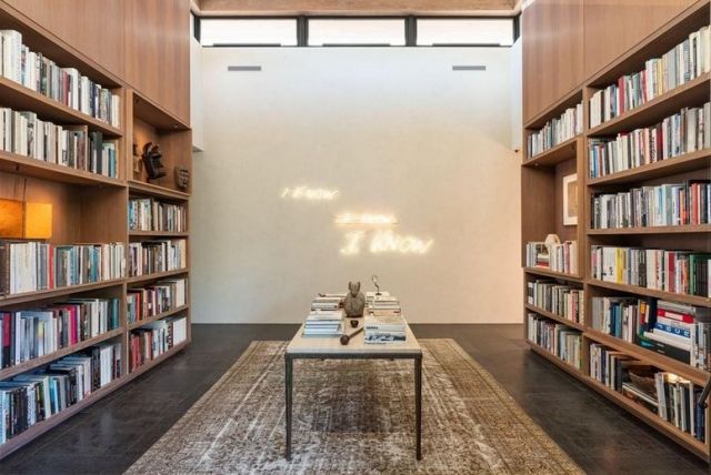  Супер звезда завоюва 6 млн. USD от парцела си (СНИМКИ) 