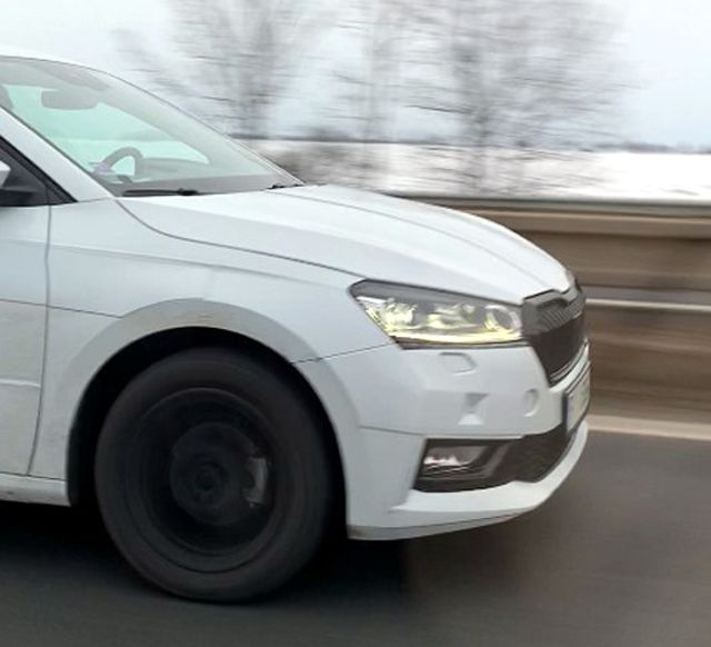  Спипаха новата Fabia без камуфлаж 